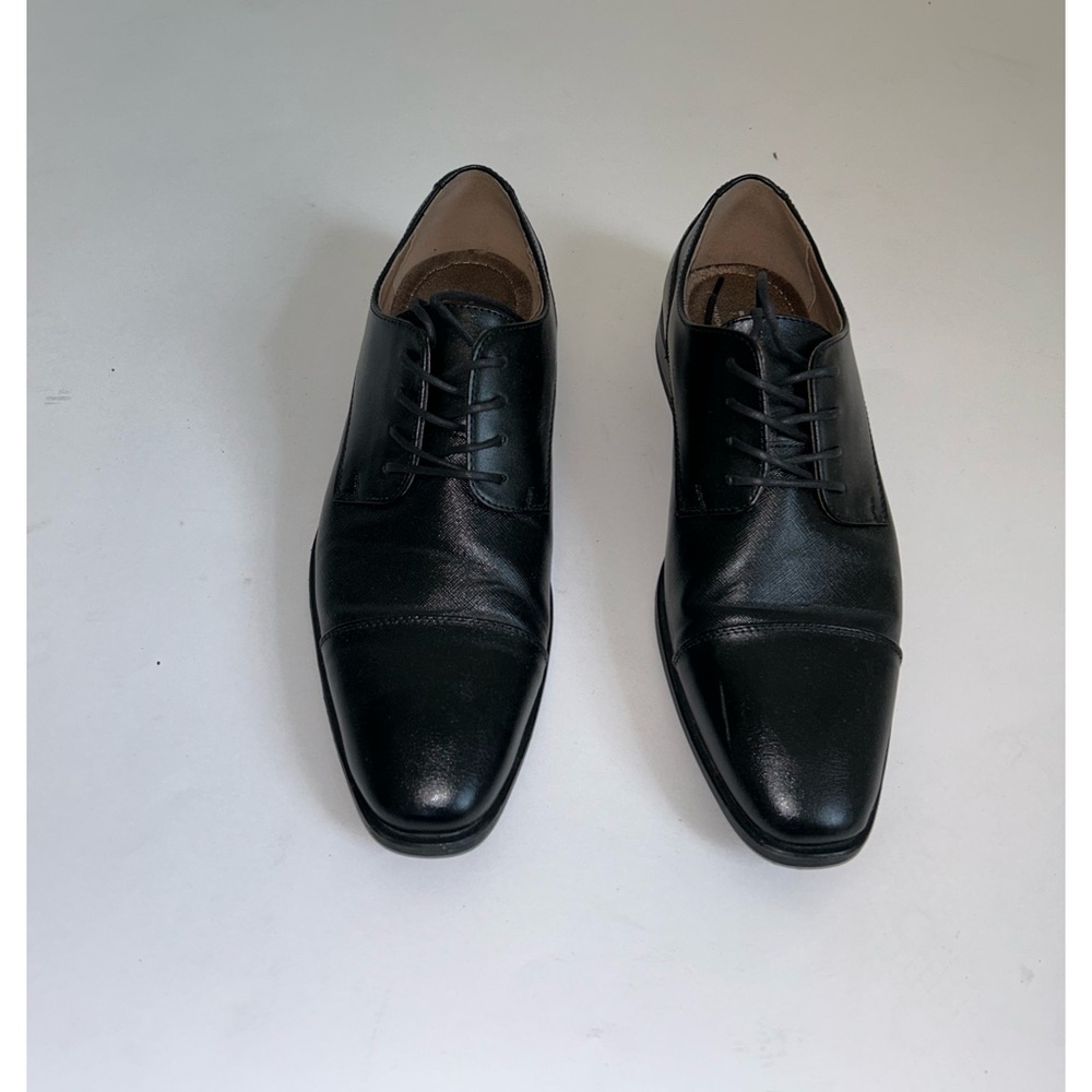 Dress shoes